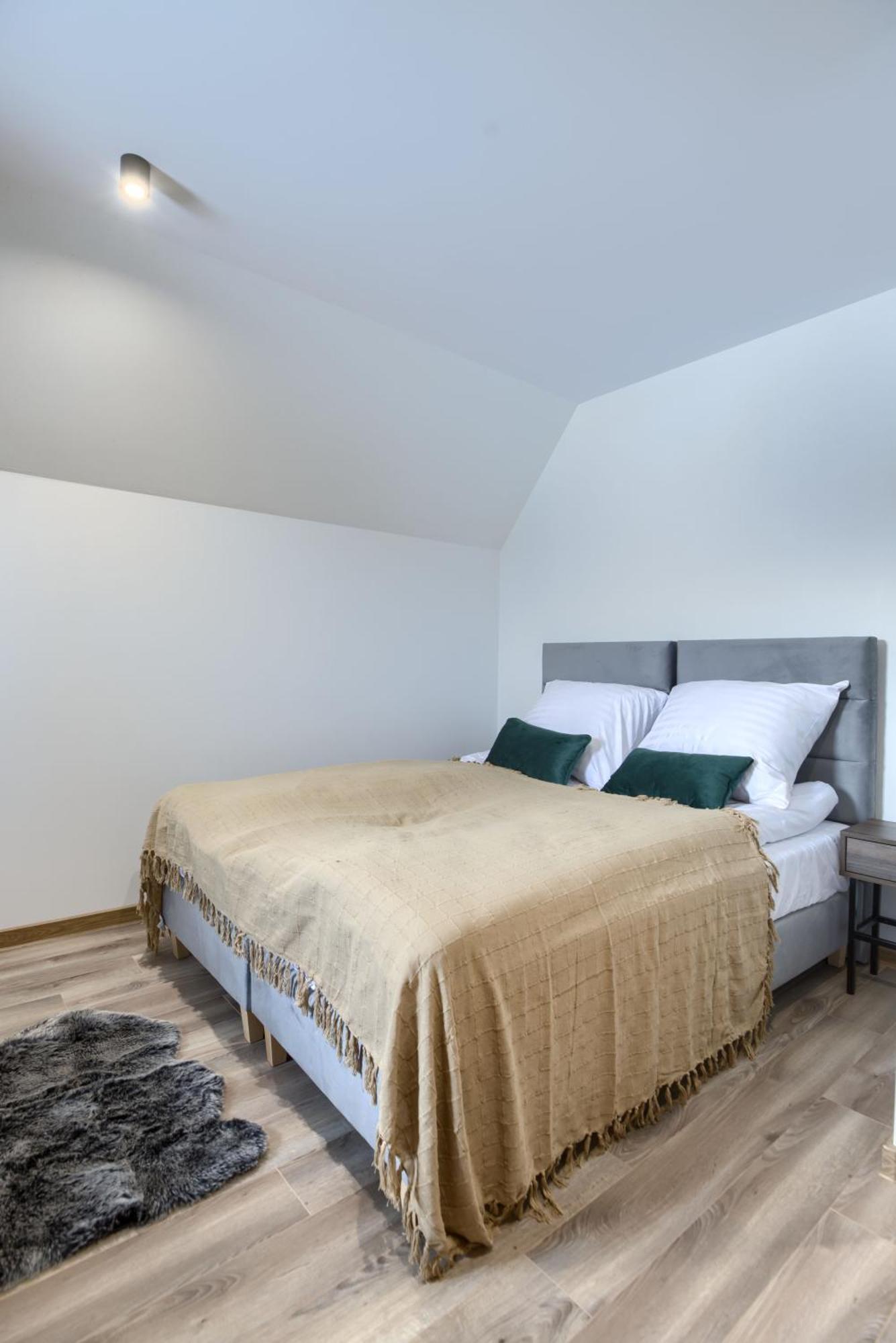 Hill House Apartamenty Bialka Tatrzanska Bilik gambar